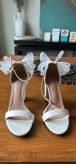 Wedding Shoes White Size 7 thumbnail 3