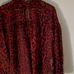 Zara Leopard size Small thumbnail 2
