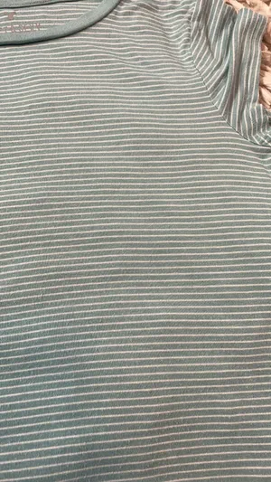 T-shirt thumbnail 2
