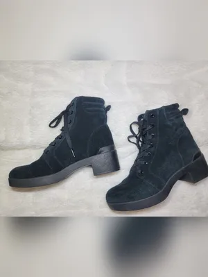 ABEO Capital Lace Black Suede Orthotic Ankle Boots Size 7.5 thumbnail 2