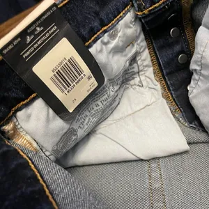 Levi's 501 Mid-Thigh Denim Shorts Size 25 thumbnail 6
