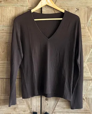 Women's Long Sleeve Wool V-Neck Sweater Brown Size XL Lightweight thumbnail 1