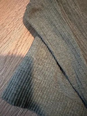 Lululemon green ebb to street long sleeve top thumbnail 3