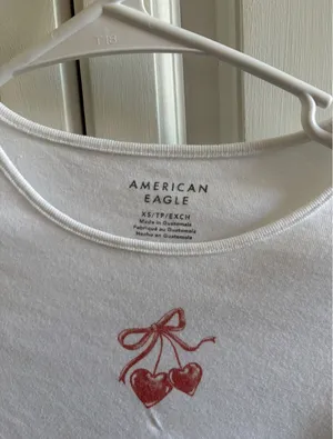 American Eagle Graphic baby Tee thumbnail 2