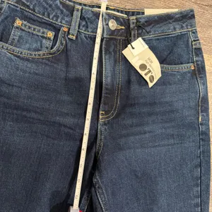 Topshop High Waisted Petite Mom Jeans thumbnail 3