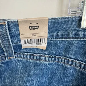 Levis High Waisted Mom Denim High‎ Rise Shorts Size 26W Cotton thumbnail 6