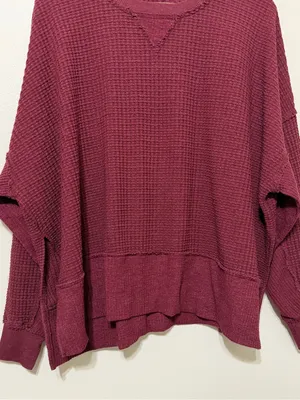 AE This Feels Lived In Hug Waffle Crew Neck Sweatshirt Burgundy Size XS Oversize thumbnail 5
