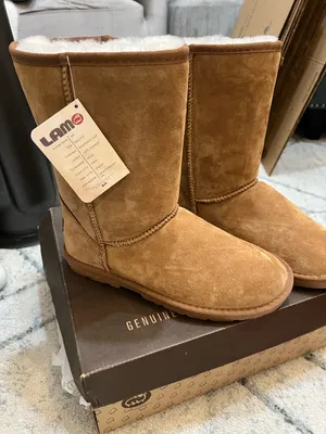 Size 9 Lamo Alaska boot chestnut cm1346 Tan thumbnail 1