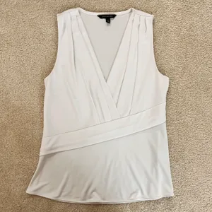 Banana Republic White V-Neck Tank thumbnail 3