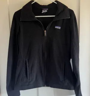 Patagonia Women's Black Utility Jacket thumbnail 1