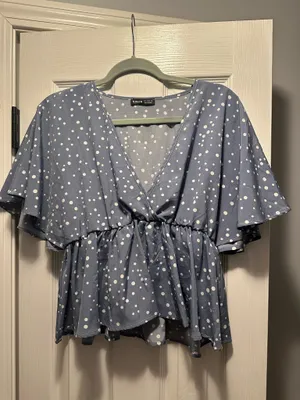 SheIn Blue and white polka dot top thumbnail 2