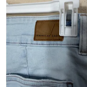 American Eagle Outfitters Denim Shorts Light‎ Wash Size 4 Next Level Stretch thumbnail 5