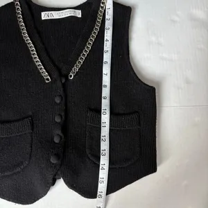 Zara 100% wool chain link neckline knit waist coat vest black XS thumbnail 9