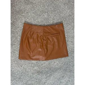 A New Day Cognac Faux Leather Mini Skirt Brown Size 12 Welt Pockets Mini Skirt thumbnail 5
