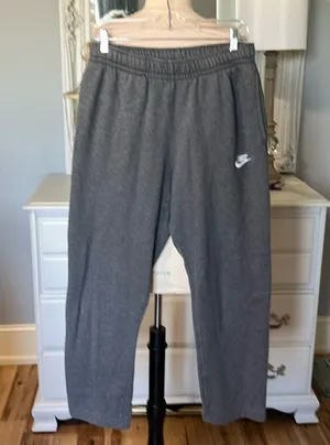 Nike Sweatpants Gray Medium thumbnail 1