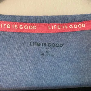 Life Is Good Blue Happiness Comes In Waves Cotton T-Shirt Top Women's size Small thumbnail 2