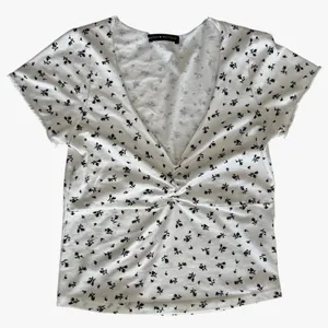 Brandy Melville White with Black Flowers‎ Short Sleeve Top thumbnail 1