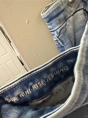 American Eagle Forever Soft Super Hi-Rise Distressed Jeggings Size 8R thumbnail 5