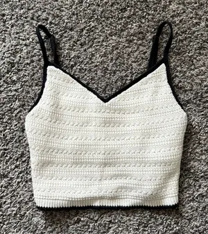 Abercrombie & Fitch White Cropped Knit Camisole with Black Trim thumbnail 1