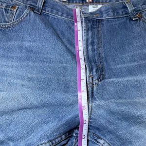 Vintage Levis 550 Womens Size 18 M Jeans Relaxed Tapered Classic Blue Denim thumbnail 10
