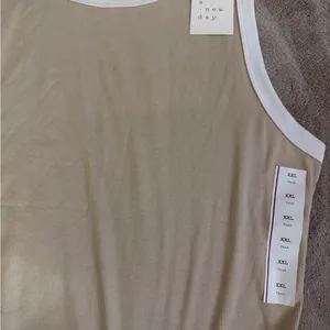 NWT BUNDLE OF 3 beige white trim Women's Cream Sleeveless Top ribbed tank top thumbnail 3