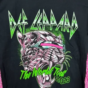 The Def Leppard The World Tour 2023 Cyber Beast Heavy Metal Tee Small thumbnail 2