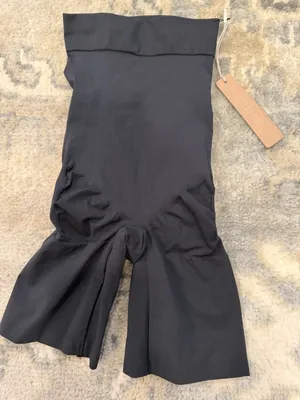 Skims Everyday Sculpt Mid Thigh Short Onyx XXS NWT thumbnail 1