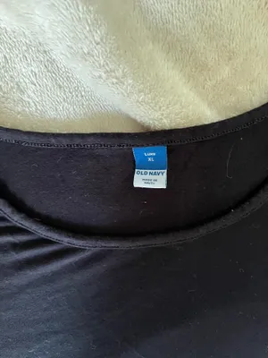 Old Navy Top  thumbnail 2