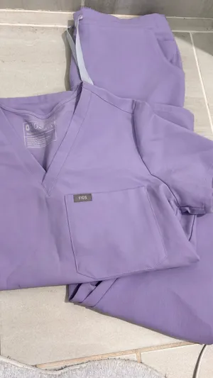 FIGS Scrubs Set thumbnail 1