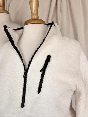 Cozy White Sherpa Half thumbnail 2