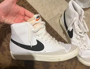 Nike Women’s Blazers thumbnail 1