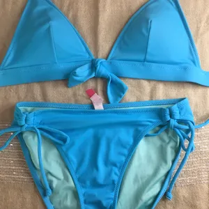 2pc Victoria’s Secret Bikini Removable padding Size: Small thumbnail 2