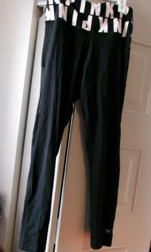 PINK Victoria's Secret pink all over band leggings in black and white size medium. thumbnail 1