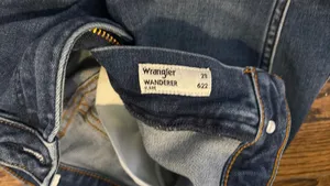 Wrangler Wanderer Jeans High-Rise Flare thumbnail 4