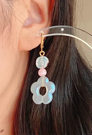 Handmade cute flower & Czech glass swirl beads dangle earrings 💐🌀🩵 thumbnail 8