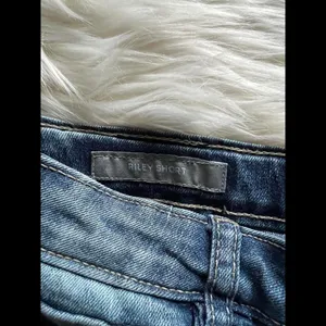 Lucky Brand denim “Riley Shorts” size 12 thumbnail 5