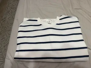 H&M Crewneck Sweatshirt thumbnail 3