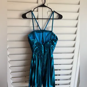 Sherri Hill Metallic Teal One-Shoulder Pleated Evening Gown thumbnail 5