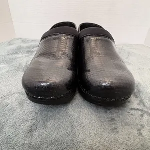 Abeo Black Patent Leather Stapled Clog Grid Pattern Ellie 9N Neutral-Rubber Sole thumbnail 7