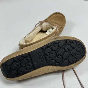 UGG‎ Women's Dakota Wool Lined Suede Slipper - Size 8. thumbnail 12