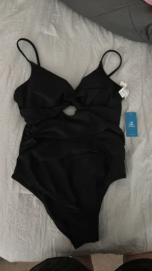 Cupshe One-Piece thumbnail 2