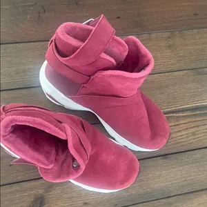Skechers D’Lites Toasty Toes Burgundy Suede Ankle Boots Buckle Women’s 6.5 thumbnail 8