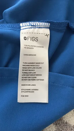 FIGS Scrub Top thumbnail 4