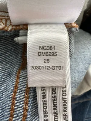 Madewell Jeans The Curvy Perfect Vintage Straight Jean in Mayfield Wash Sz 28 thumbnail 12