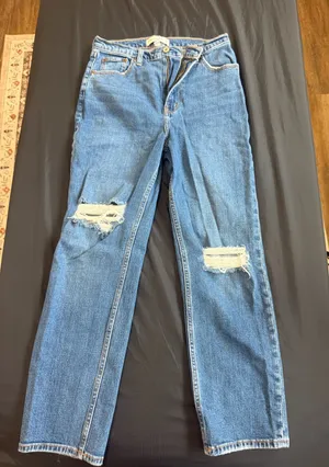 Abercrombie Ankle Straight Ultra High-Rise Curve thumbnail 1