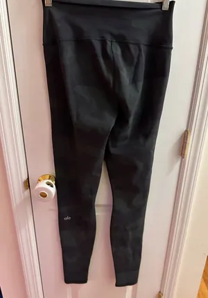 Alo Yoga High Waist Vapor Leggings thumbnail 1