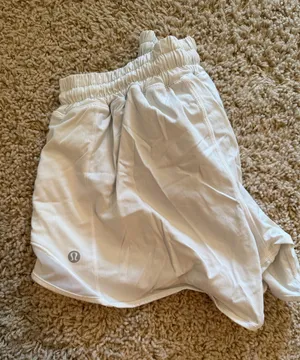 Lululemon Hotty Hot 4" thumbnail 1