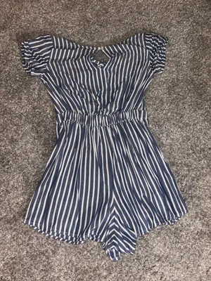 Hollister Romper thumbnail 3