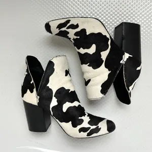 Steve Madden Cow Calf Hair Leather Ankle Boots Women 7.5 Blk White Slip On Edgy thumbnail 2