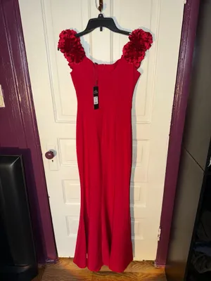 FashioNova Sexy Valentine Red Mermaid Dress thumbnail 3